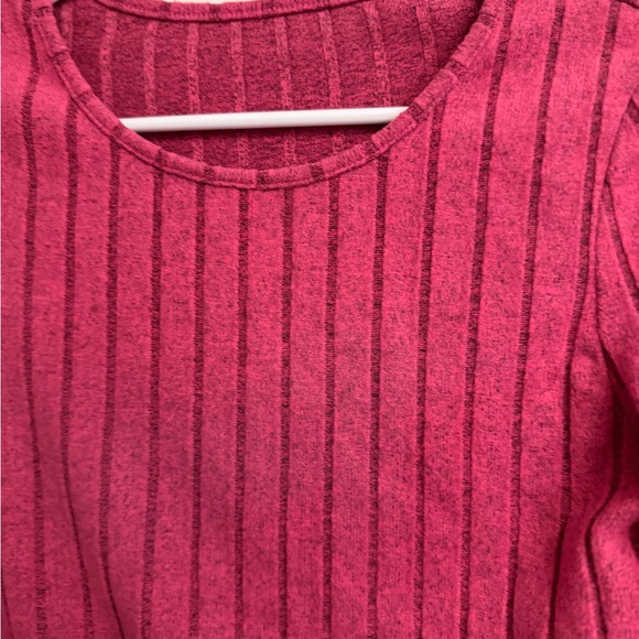 SHEIN Pink Ribbed Crop Top - Picture 6 of 6